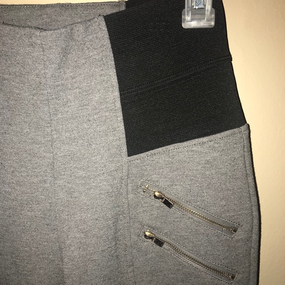 High-Rise Jeggings - Picture 2 of 5